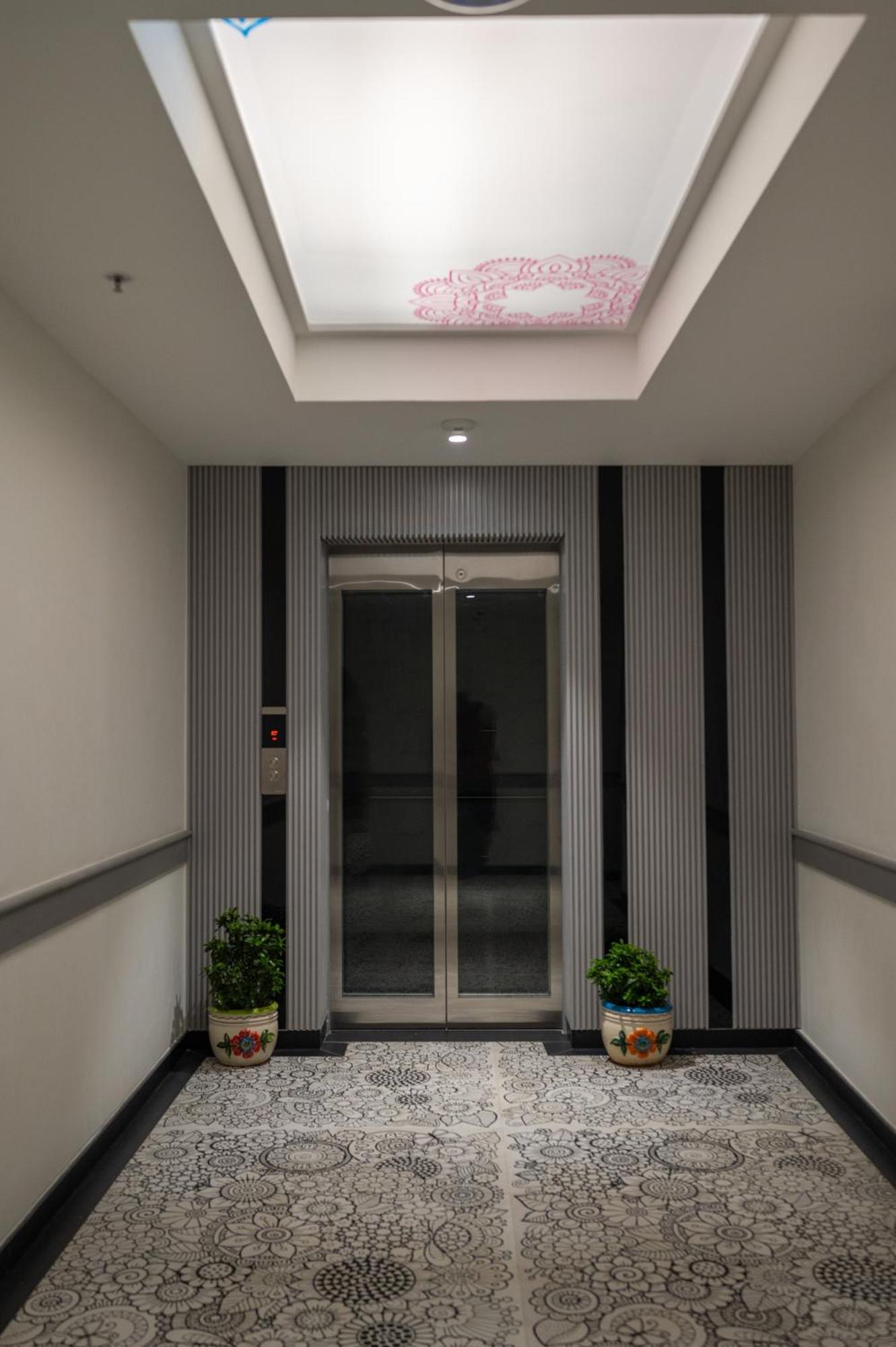 Zibe Luxe Kakinada By Grt Hotels Eksteriør billede