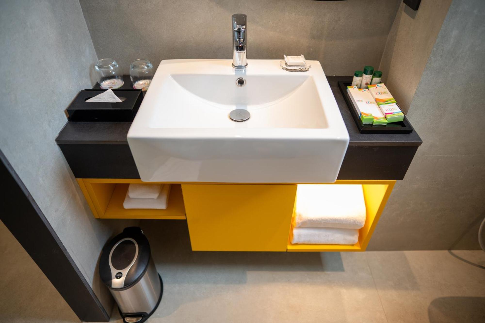 Zibe Luxe Kakinada By Grt Hotels Eksteriør billede